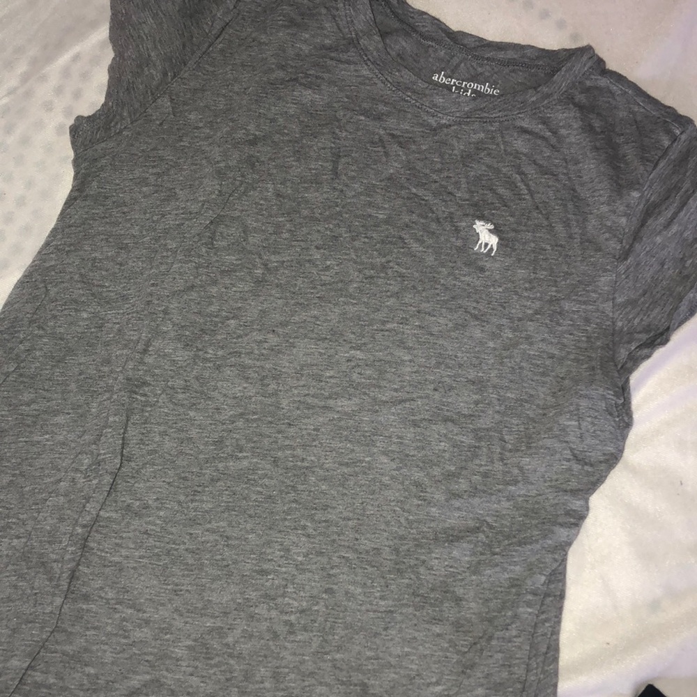 Grey plain top